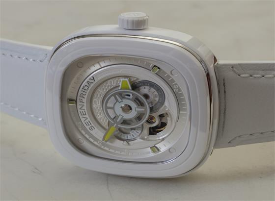 七个星期五P1C/04彩皮白色陶瓷手表