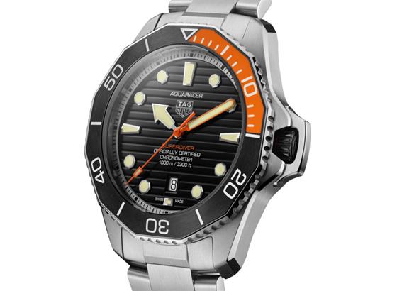 泰格豪雅 (TAG Heuer) 推出新款 Aquaracer Superdiver 1000 腕表